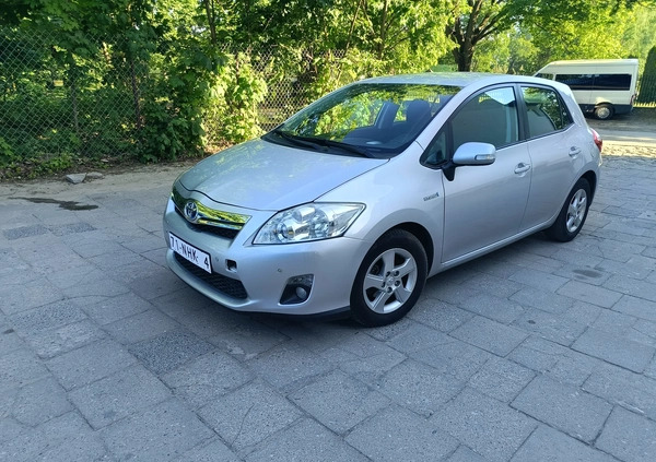 Toyota Auris cena 32000 przebieg: 228000, rok produkcji 2010 z Warszawa małe 631